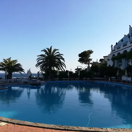 Nike 4* Giardini Naxos