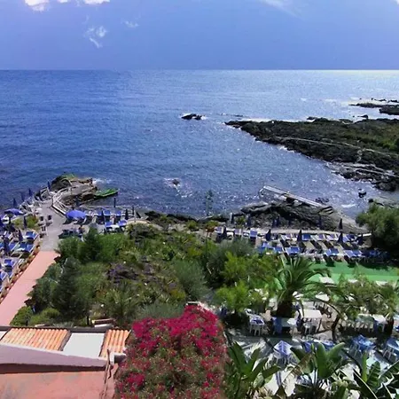 耐克酒店 酒店 4*