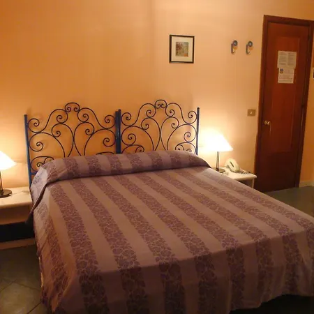 Nike 4* Giardini-Naxos