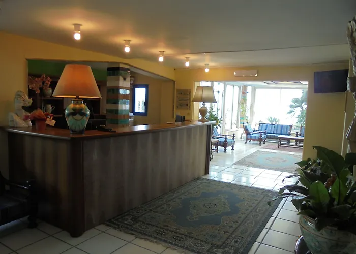 Nike 4* Giardini Naxos