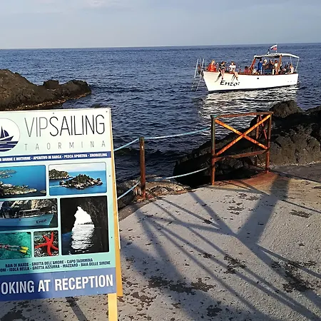 Szálloda Nike Giardini Naxos